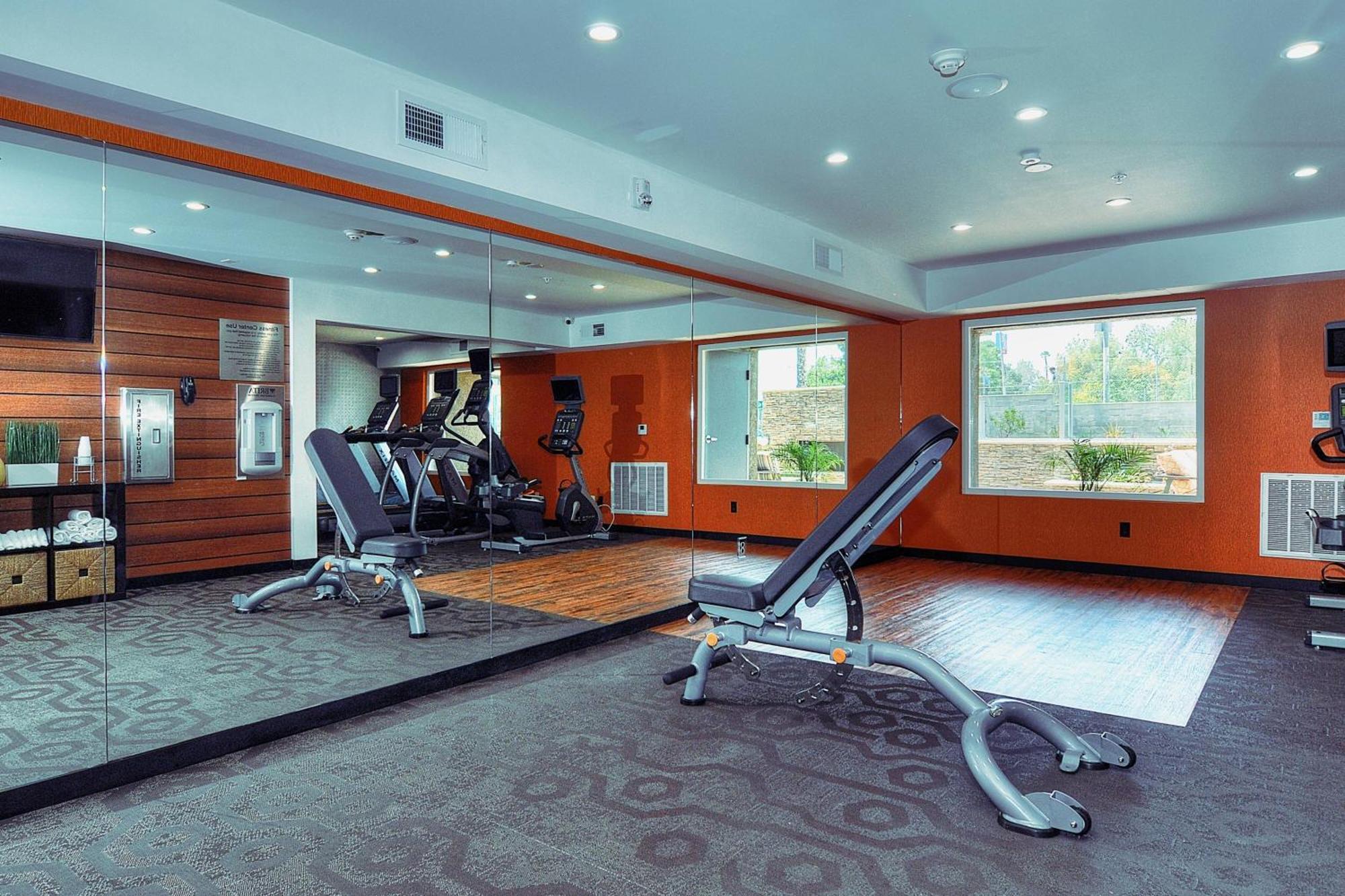 Fairfield Inn & Suites By Marriott Los Angeles Розмид Экстерьер фото