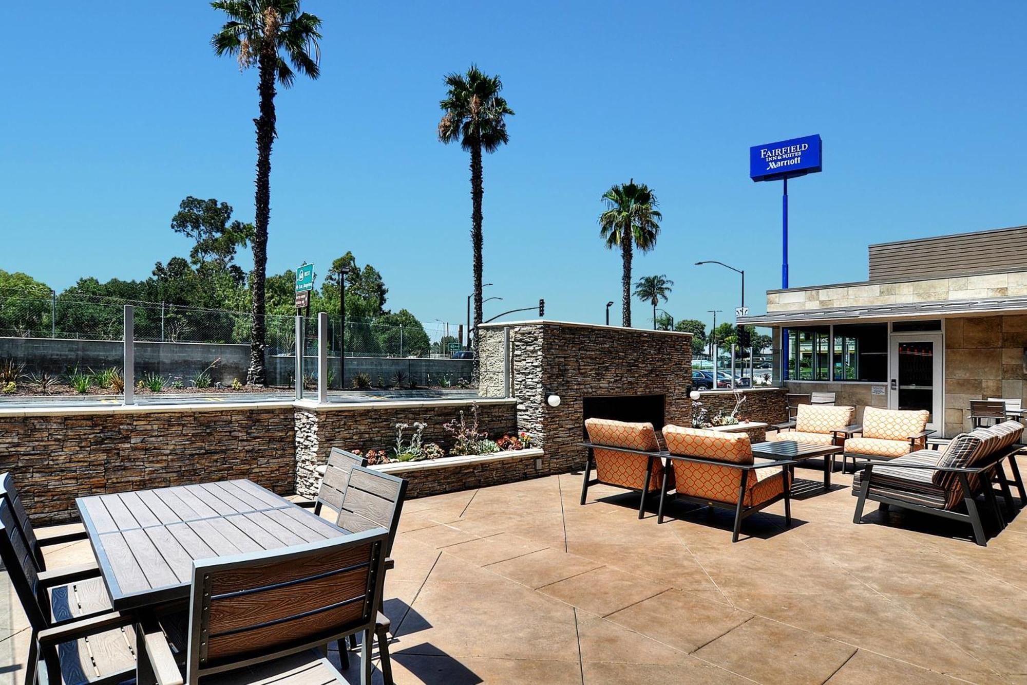 Fairfield Inn & Suites By Marriott Los Angeles Розмид Экстерьер фото