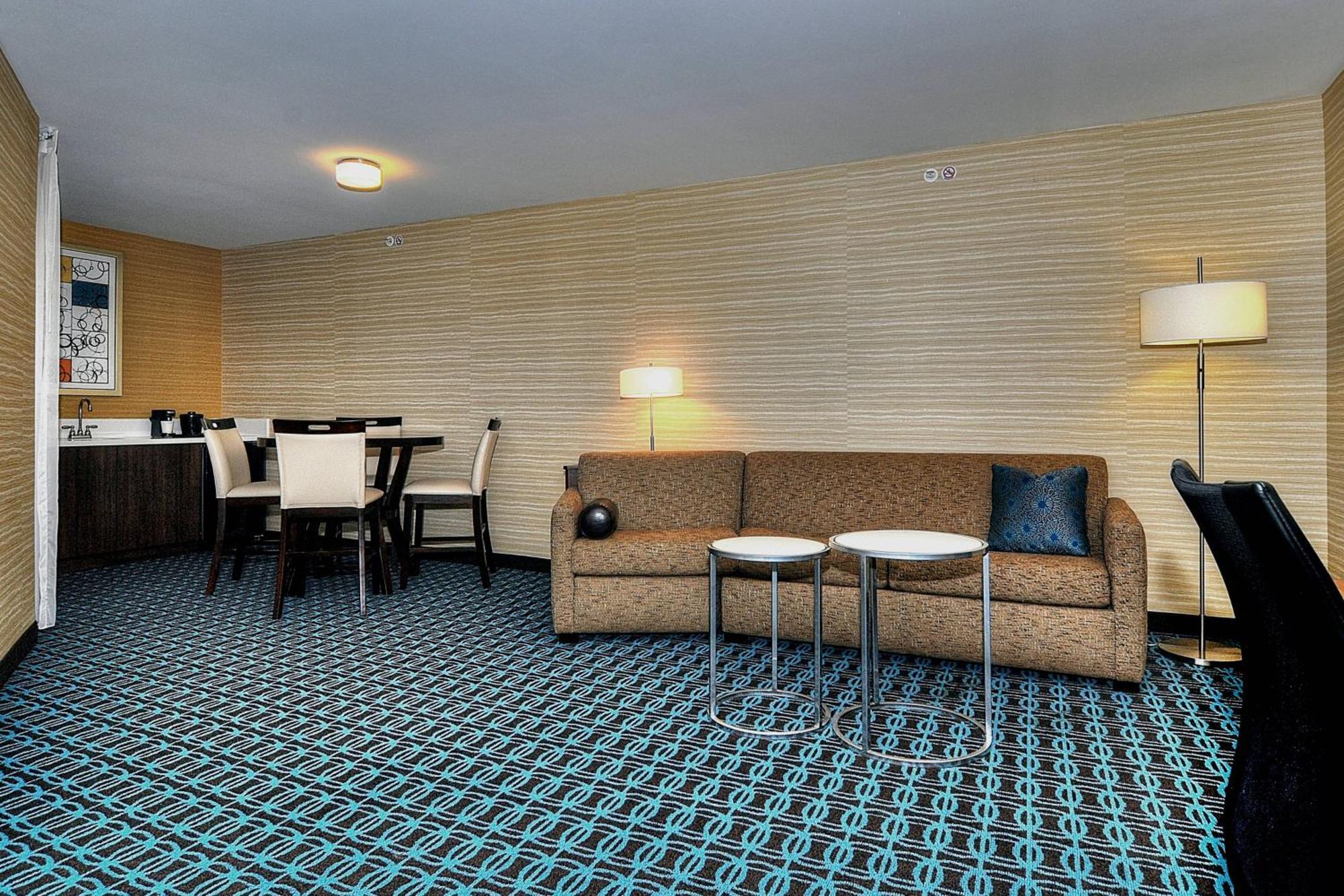 Fairfield Inn & Suites By Marriott Los Angeles Розмид Экстерьер фото