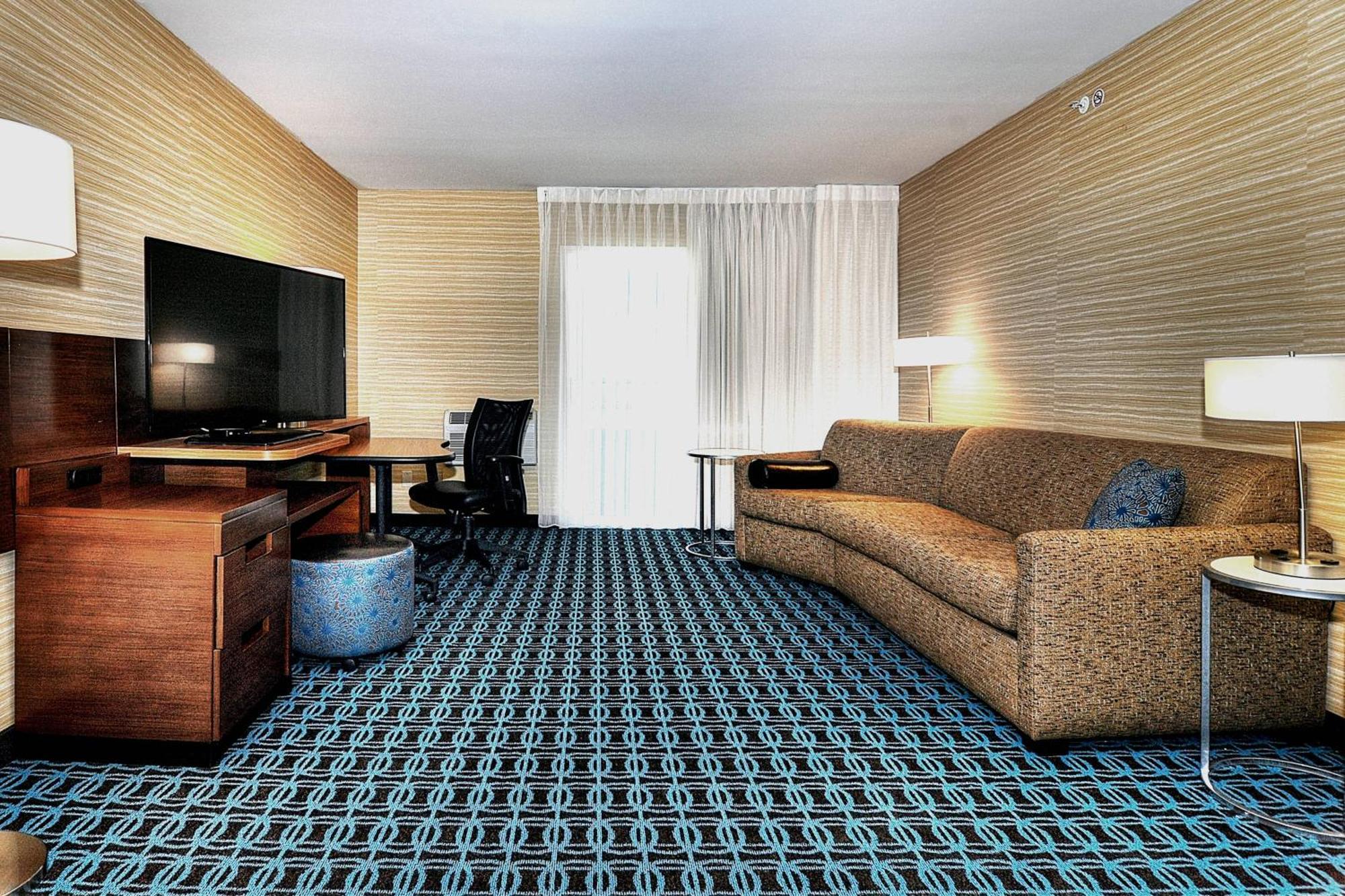 Fairfield Inn & Suites By Marriott Los Angeles Розмид Экстерьер фото