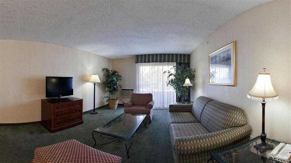 Fairfield Inn & Suites By Marriott Los Angeles Розмид Экстерьер фото
